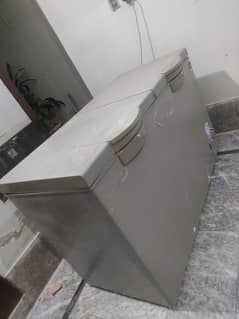 Dawlance 2 -Door Freezer & Refrigerator Combo