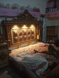 used furniture in good condition. wn. 0/3/1/2/5/8/5/1/5/5/1