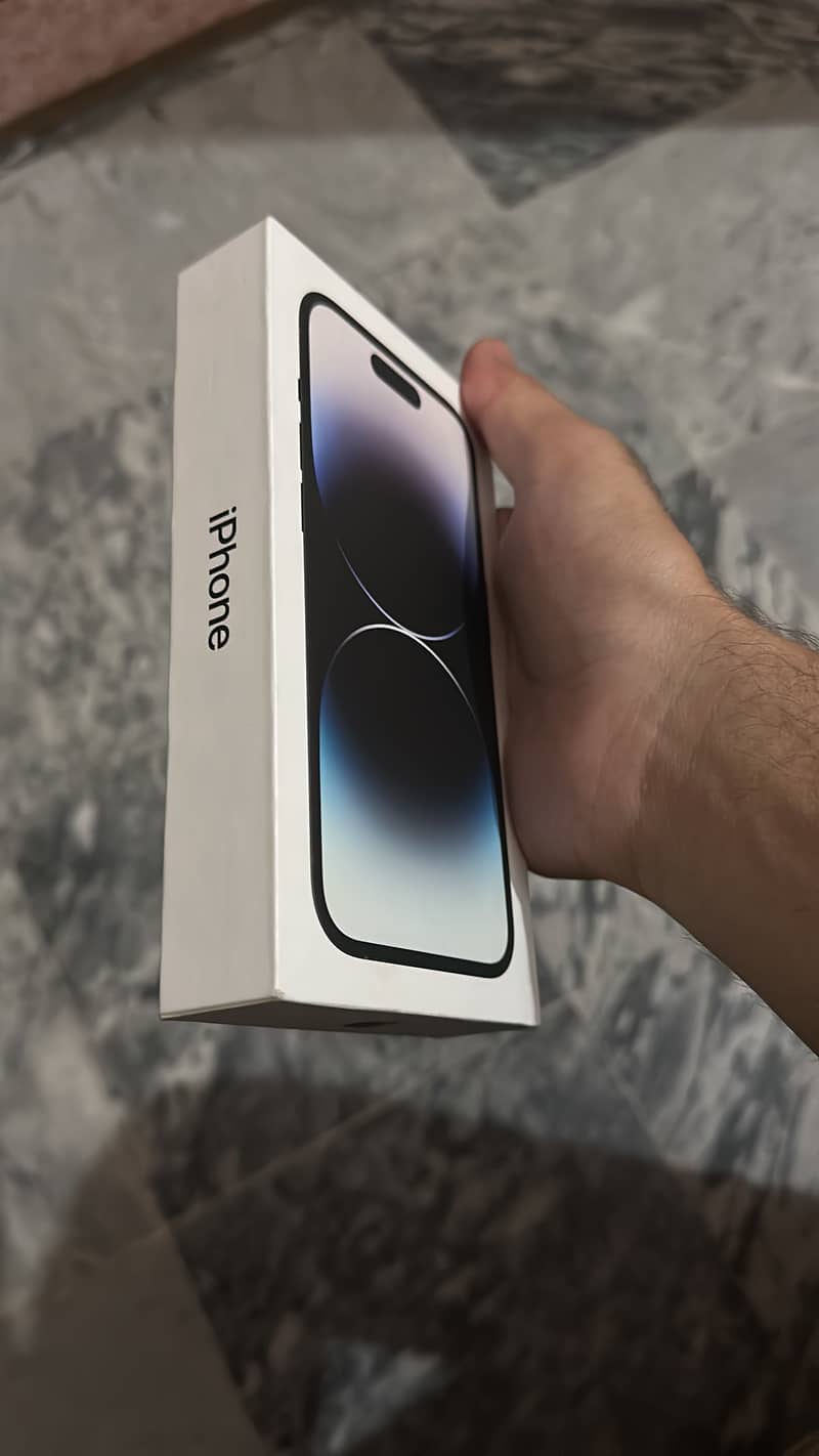Iphone 14 pro (FU) Box pack  99 health 7