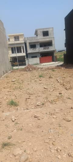 10 Marla Residential Plot Available For Sale In C-17 Islamabad