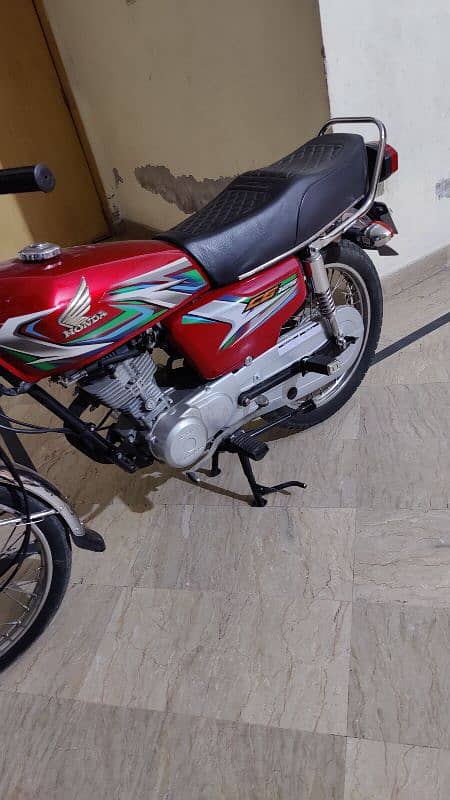 Honda 125 2O23 neat condition o346/81/82/869/ 5