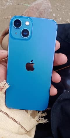Apple iPhone 13