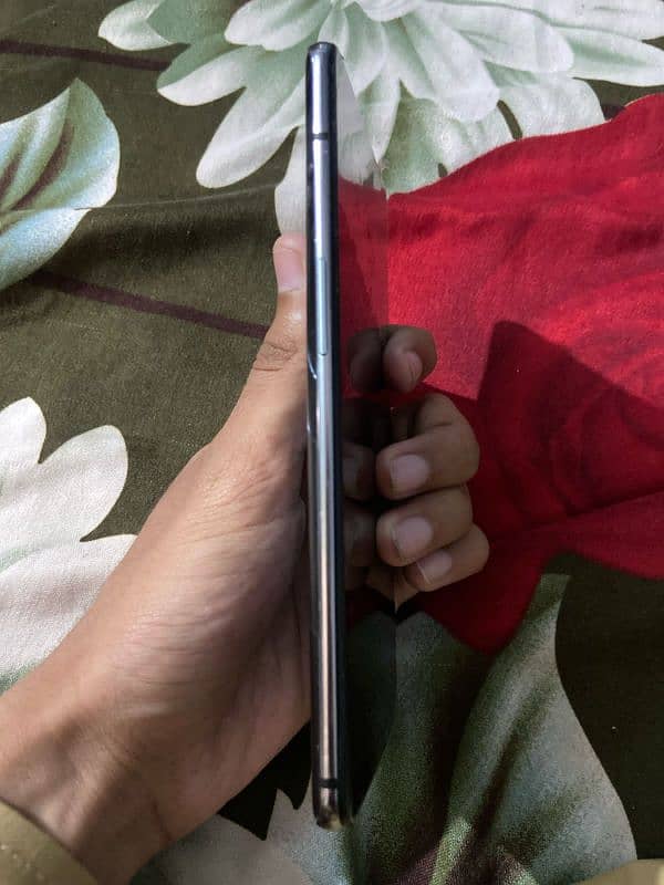 OnePlus 7T 4
