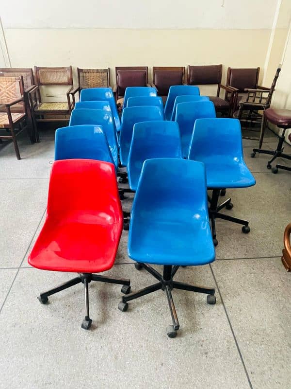 Wooden Chairs / Wood chairs / Solid wood chairs / Plastic chairs 5
