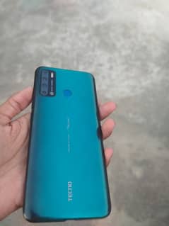 tecno pouvoir 4 pro/ lc8