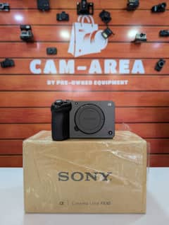 Sony Fx30 Cinema Camera, less Shutter, Complete box.
