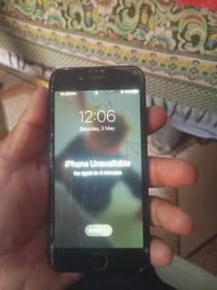 I phone 7  32gb with box
