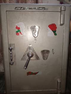 Locker available use just 1 month