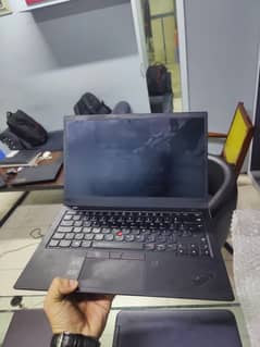 X1 CARBON Core i7-8th