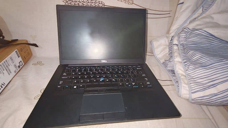 Dell Latitude 7490 Core i7 8th Generation 1