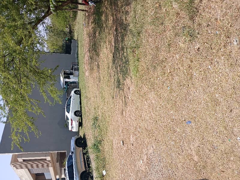 D-12/1 35*70 Corner Plot For Sale 1