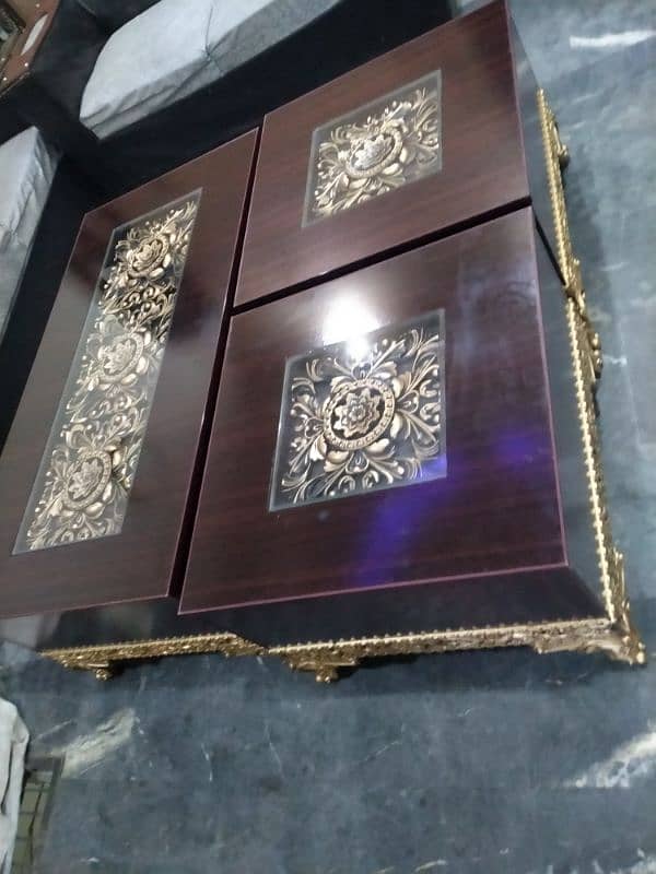 console table gooldan and black 0