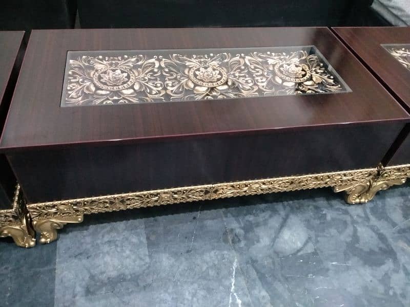 console table gooldan and black 8