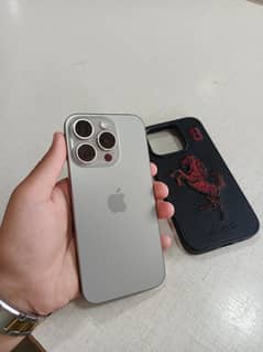 I phon 15 pro 128 gb natural titanium 90 battery health 10/10