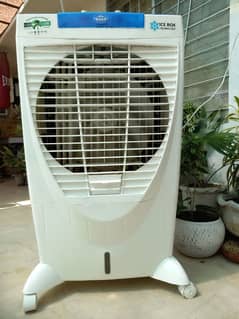 Boss Air Purifier Cooler wd Ice Pack