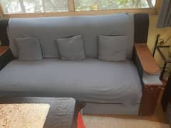 7 seater sofa set wid curtains