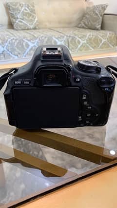 CANON 600 D