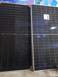 Jinko solar 590 and inverex 590 solar panels