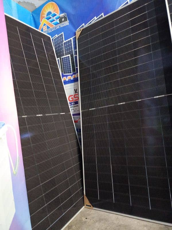 Jinko solar 590 and inverex 590 solar panels 1