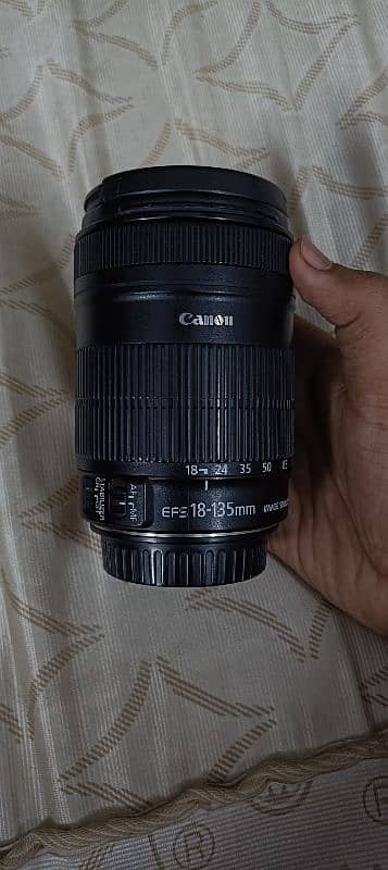 canon 700D with 18/135 lance SD card 64GB. large nikon bag pack 8