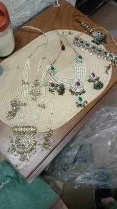 jewellery set