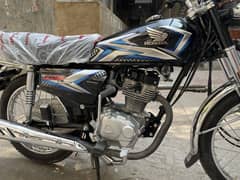 Honda 125 2025 black