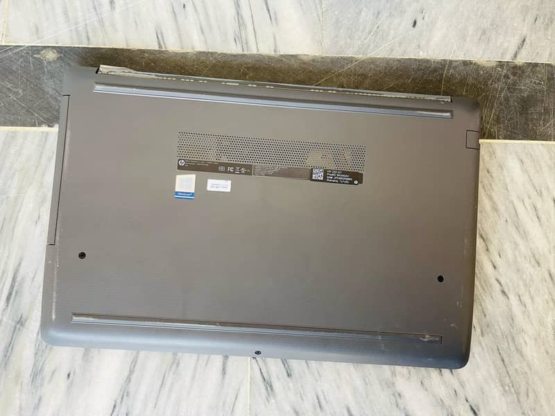 HP Core i3 7 generation,250G7 model ,CPU 3-7 ,HDD 256 ,Ram 08,TFL 15.6 4