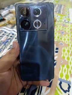 Note 40 8 256 Urgent Sale