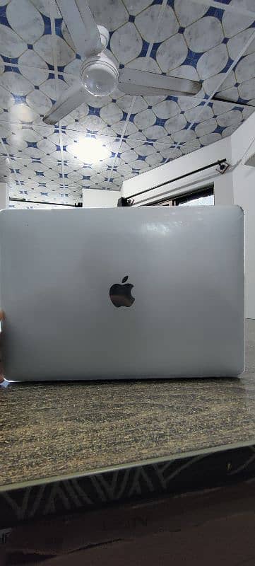 MacBook Pro 2