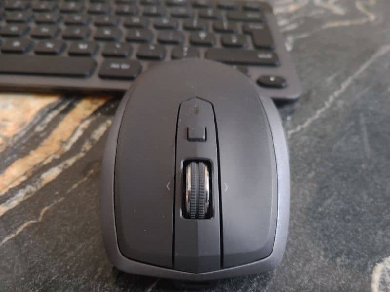 logitech k810 & Mx anywhere 2 moise 6