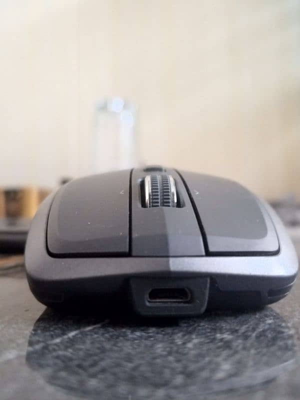 logitech k810 & Mx anywhere 2 moise 7