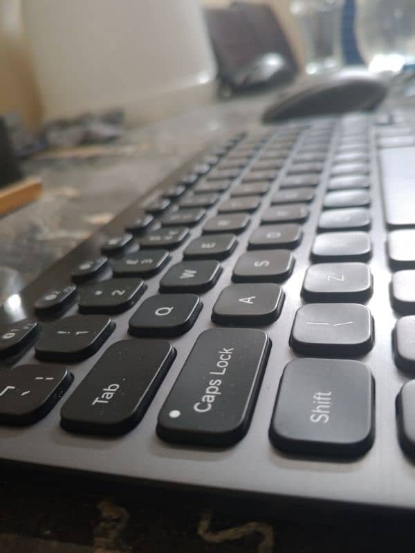 logitech k810 & Mx anywhere 2 moise 8