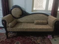 Divan/Dewan/dewaan
