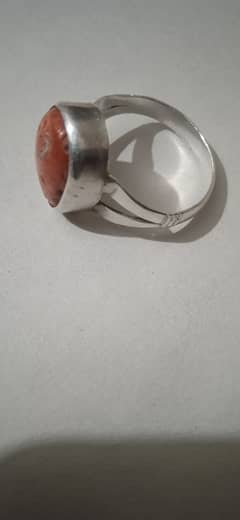 Ring chandi with marjan stone