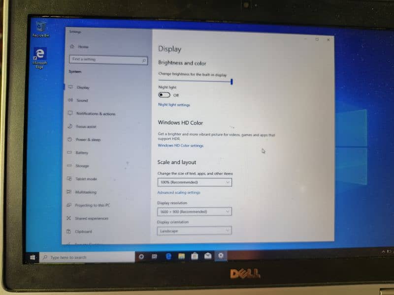 Dell latitude e6520 i3 2nd 4gb 300gb black color 3