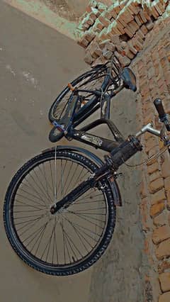 BIcyckes and pump 8Month used and quality 87%good contact03139408473