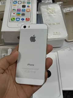 iPhone 5s 64gb PTA Approved Full Box