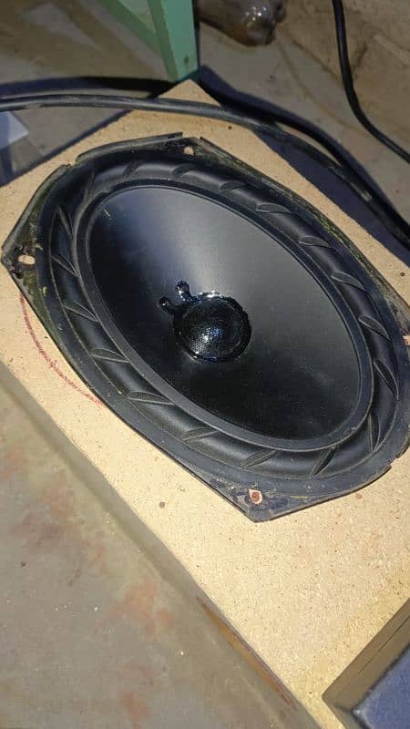9*6  inch pioneer 4om 500 watss pair 4