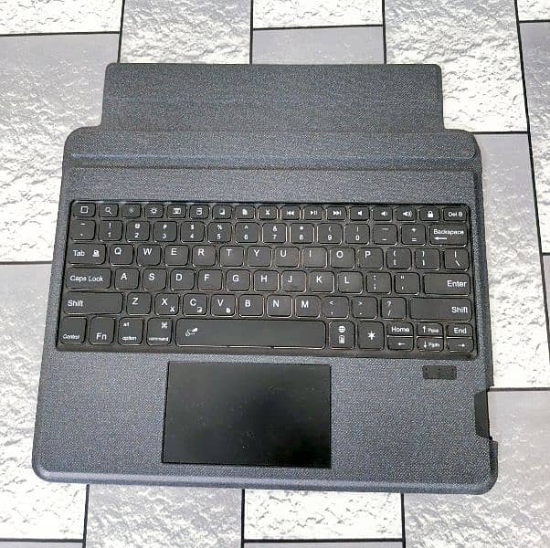 Wireless Bluetooth Keyboard – Only 7 Days Used – Excellent Condition 0