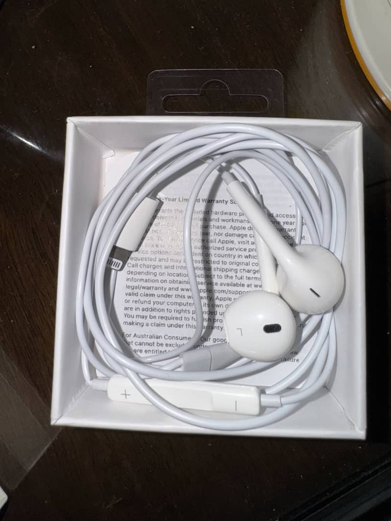 Apple Original Handfree For Iphone And Ipad 1