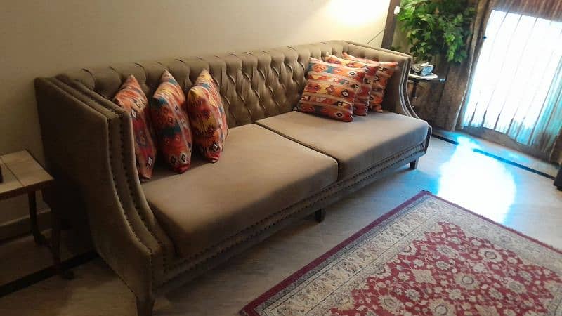 4 seater sofa 11