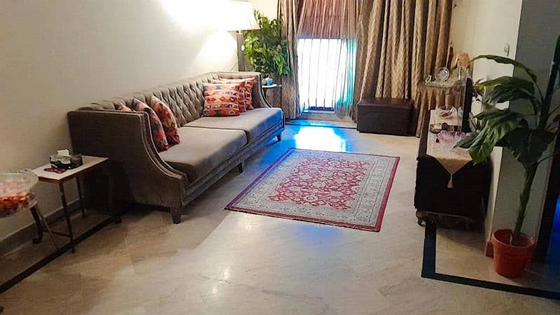 4 seater sofa 12