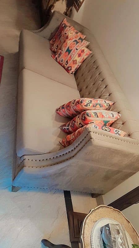 4 seater sofa 16