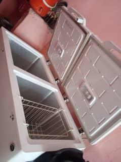 Pel Company, 6 months used,new in condition.