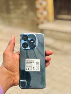 Tecno spark 10c 4/128 with box and charger