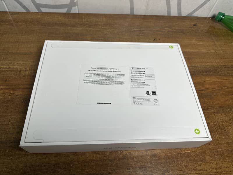 Apple 2023 MacBook Pr0 - M2 Pro12‑C CPU 19 C GPU 16 GB 1 TB NEW! 2