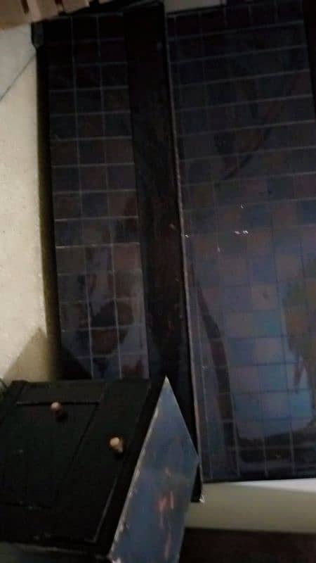 double bed with mattress 1 saide table good condition 9