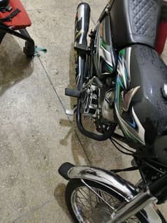 Honda 125 VIP condition m All Punjab num laga hova h