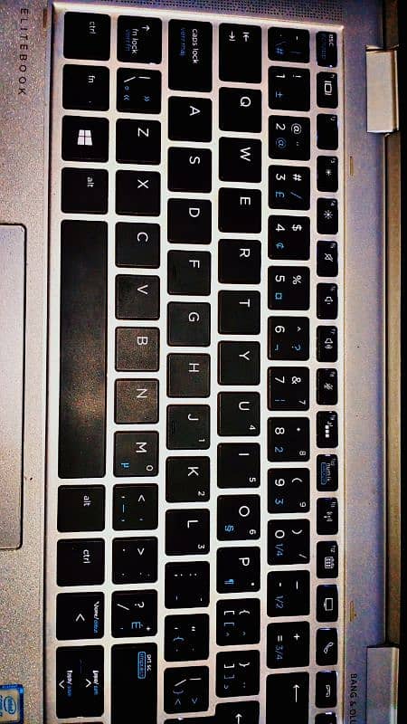 Hp elite book core i7 generation 8th in 10/10 condition with charger 7