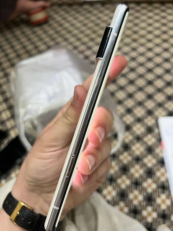 Google pixel 6pro 5